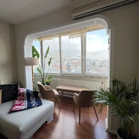 Apartman Amazing Bosphorus View, 2 Bedroom New Furnished In Center